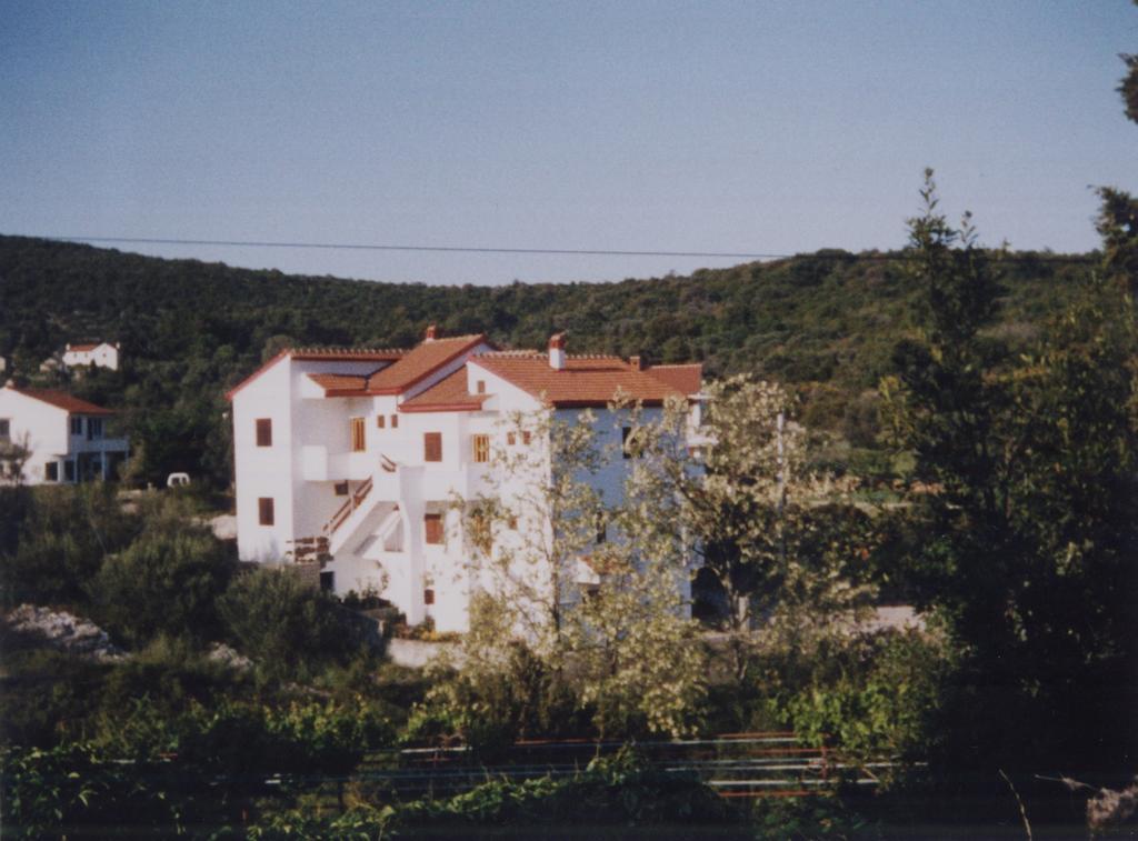 Apartment Marija Brbinj Luaran gambar